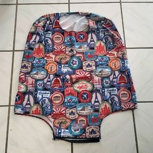 Brand new Samsonite luggage cover, med/large